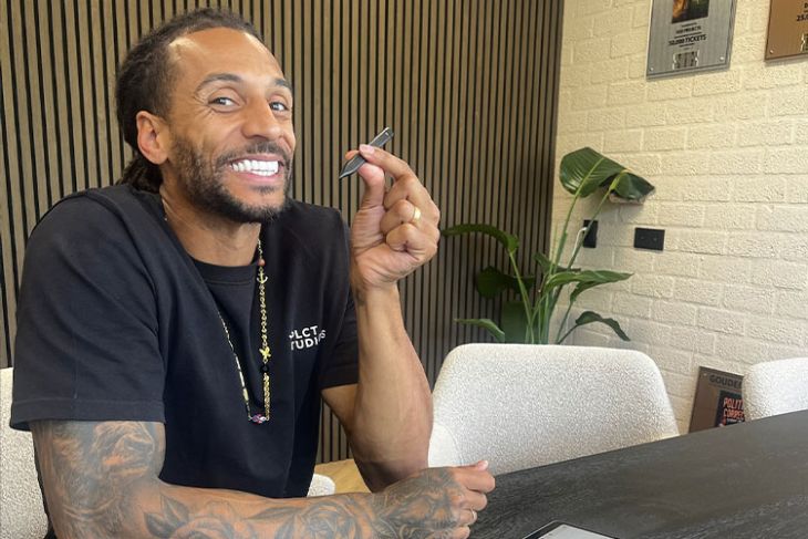 Oudejaarsconference van Jay Francis in Brabanthallen en Rotterdam Ahoy Oudejaarsconference van Jay Francis in Brabanthallen en Rotterdam Ahoy