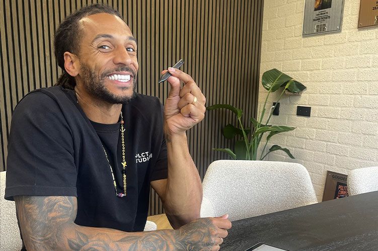 Oudejaarsconference van Jay Francis in Brabanthallen en Rotterdam Ahoy